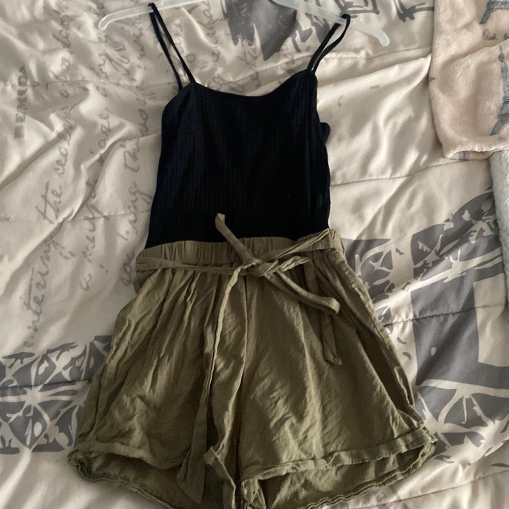 Ribbed tank Olive green romper from Zaful! Lightly worn